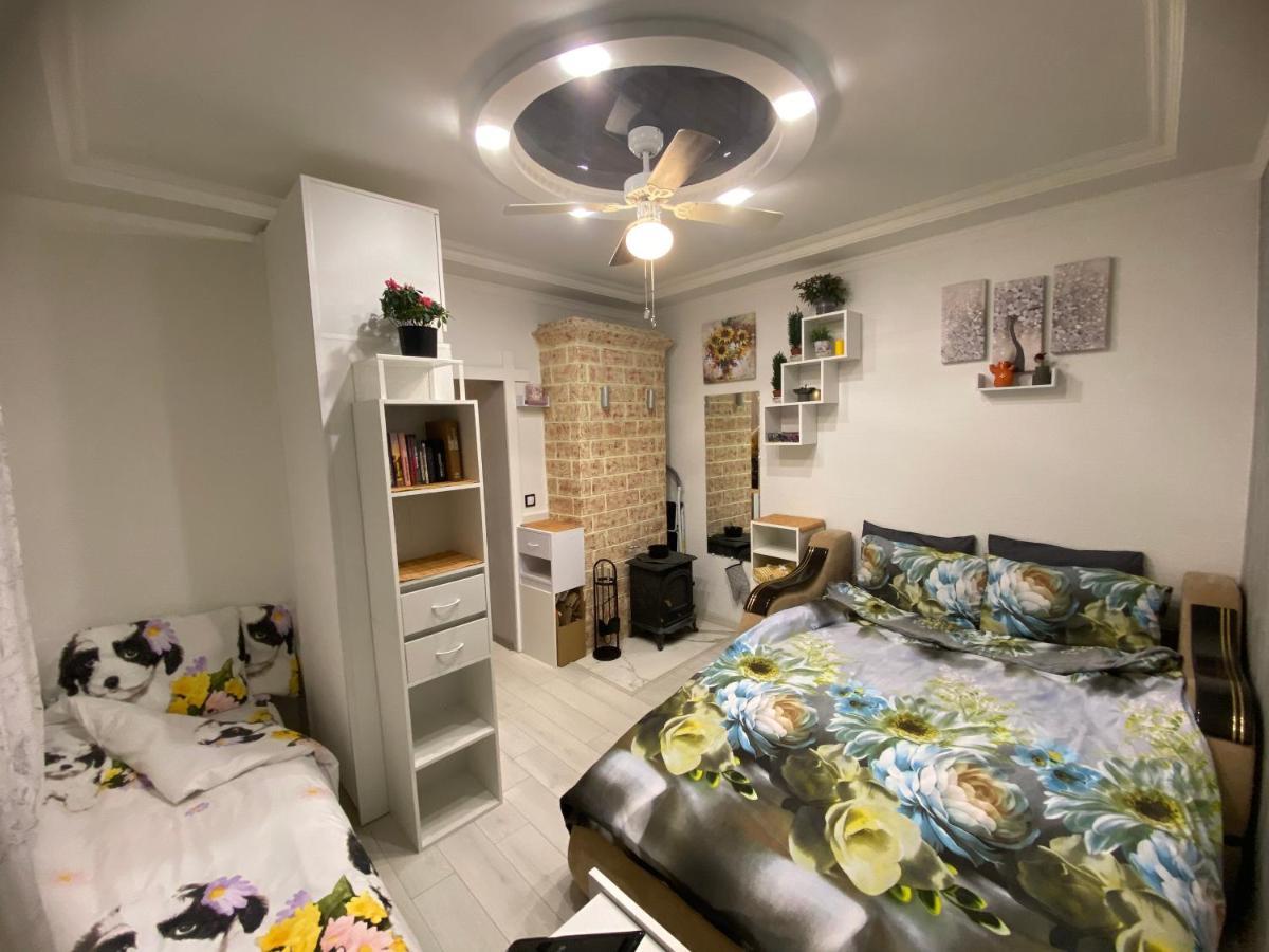 Frendly Flat Free Wifi & Parking Kitchen Equipment Cosy Dzīvoklis Riga