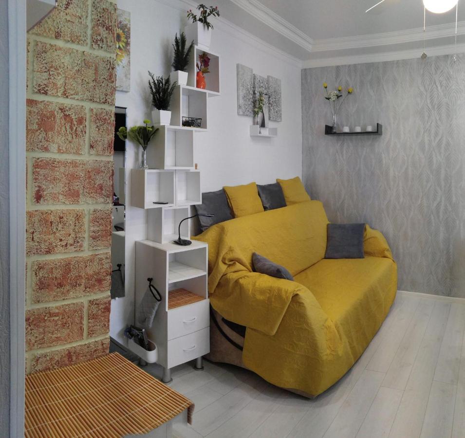 Frendly Flat Free Wifi & Parking Kitchen Equipment Cosy Dzīvoklis