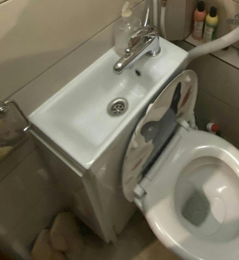 Dzīvoklis Frendly Flat Free Wifi & Parking Kitchen Equipment Cosy *